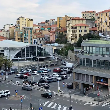 Διαμέρισμα Aurora Luxury In The Center Of Σαν Ρέμο
