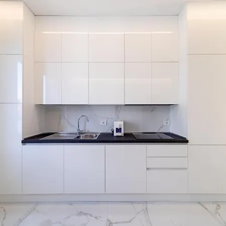 Aurora Luxury In The Center Of 아파트