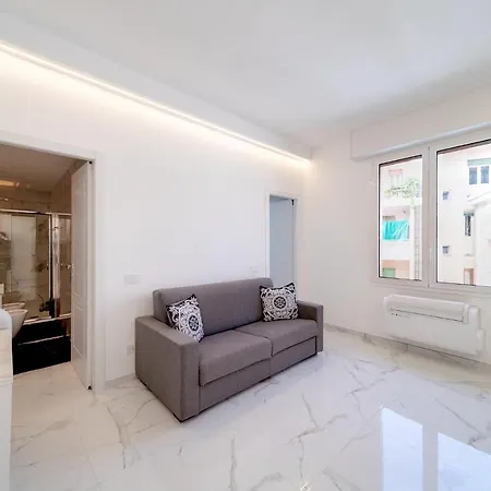 Aurora Luxury In The Center Of 산레모